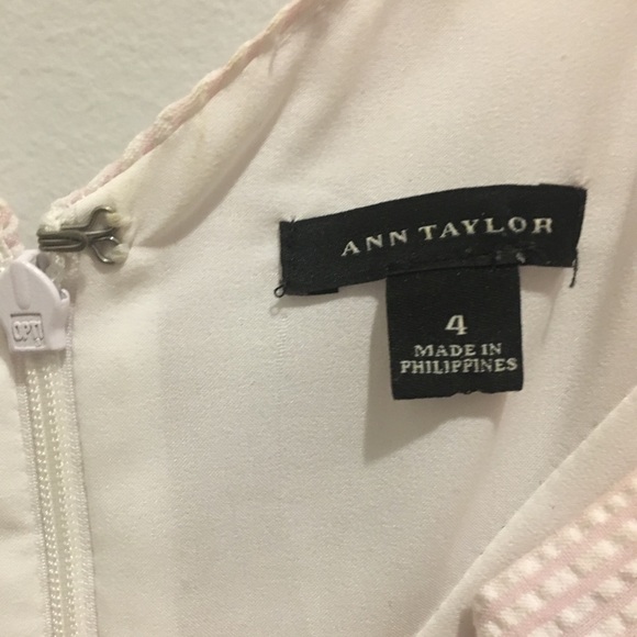 Ann Taylor Seersucker Dress Size 4 - Picture 3 of 3